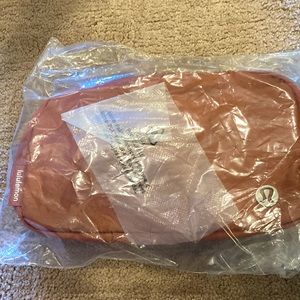 NWT Rose Lululemon Everywhere Belt Bag